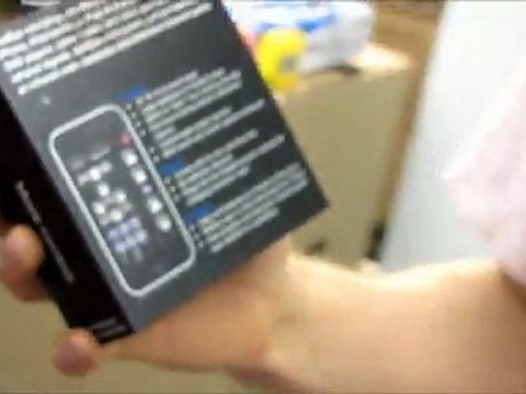 ThinkFlood RedEye Mini iPhone iPod iPad Universal Remote Adapter Unboxing Linus Tech Tips