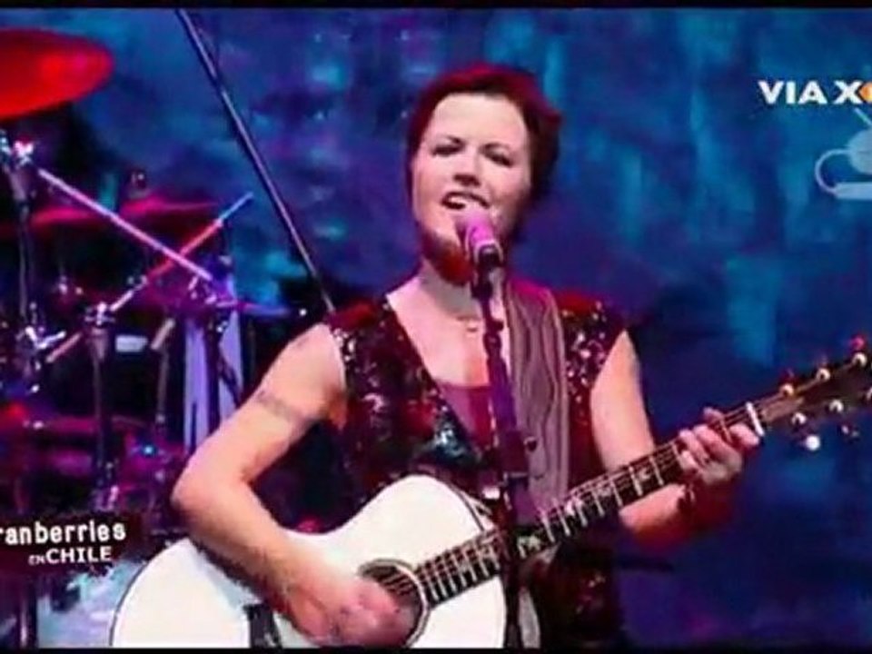 The Cranberries  - Dreaming  My  Dreams  - Concert du Chili -  2010 -