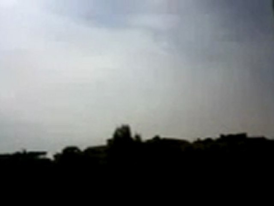 فري برس   ريف دمشق داريا إطلاق الرصاص الحي على المتظاهرين 3 2 2012 ج3