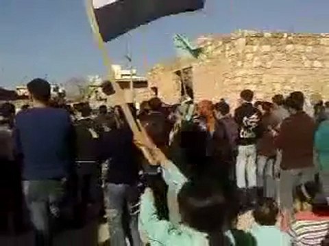 فري برس الأتارب بريف حلب مظاهرة طلابية بمشاركة الحرائر 2 2 2012 ج4