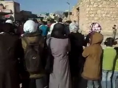فري برس الأتارب بريف حلب مظاهرة طلابية بمشاركة الحرائر 2 2 2012 ج2