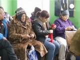 Cientos de personas sin hogar buscan cobijo en Ucrania