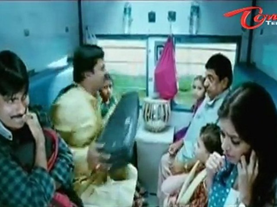 Train Comedy Scene Between Swathi - Raviteja - Sunil