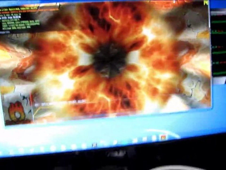 NVIDIA GTX 550 Ti Cyclone II vs NVIDIA Reference Cooler Fan Linus Tech Tips