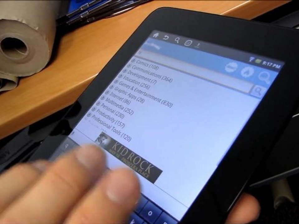 Velocity Micro Cruz T301 7" Android 2.0 Tablet Unboxing & First Look Linus Tech Tips