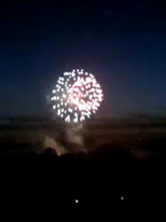 Feux d'artifice à Beauvais plans d'eau du Canada Oise (60) part 2