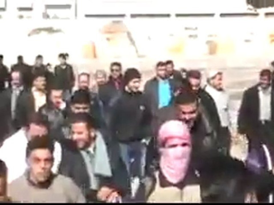 فري برس   حماه جنوب الملعب 3 2 2012 جمعه عذرا حماه 3 2 2012