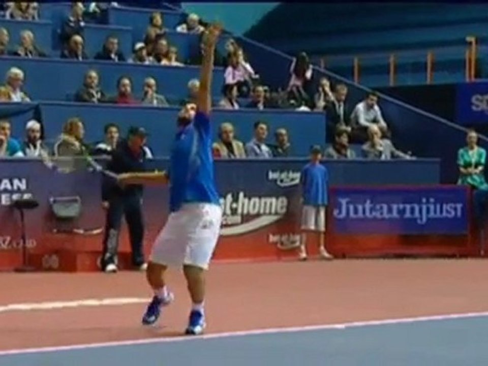 Youzhny besiegt karlovic