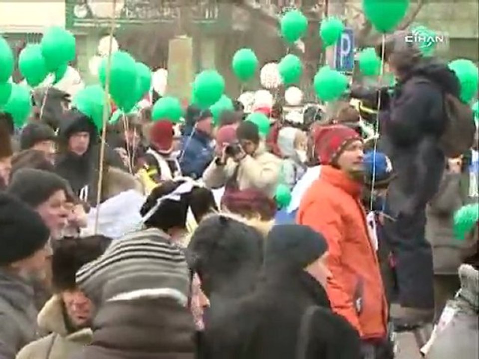 Putin karsiti gosteriler