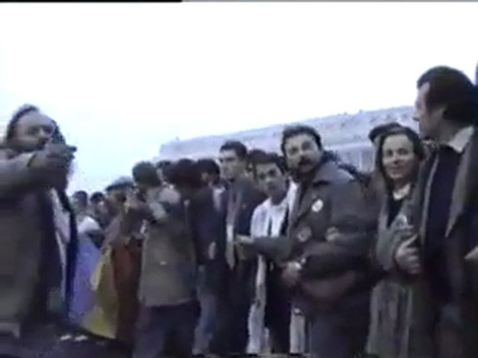 JOS ILIESCU 1990 - JOS ILIESCU 2009. Un blestem de care trebuie sa scapam