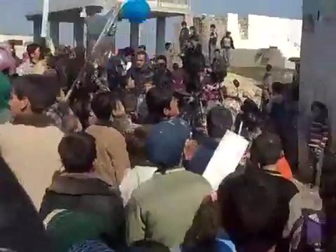 فري برس ‫ادلب سفوهن مظاهرة جمعة عذرا حماه سامحينا3 2 2012‬