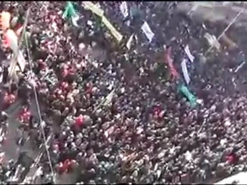 فري برس   ادلب    مظاهرة جمعة عذرا حماة   تفدي حماة 3 1 2012