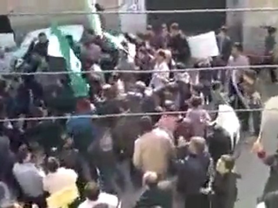 فري برس   ادلب   عقربات    جمعة عذرا حماة سامحينا 3 2 2012 ج1