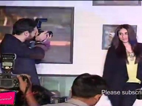 Handsome Imran Khan Takes Images Of Sexy Kareena Kapoor @ First Look Of Movie Ek Main Aur Ek Tu