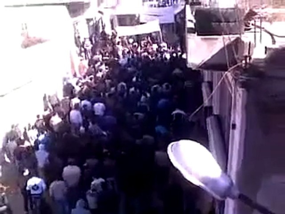 فري برس   ادلب   جسر الشغور الناجية    جمعة عذرا حماة 3 2 2012 ج1