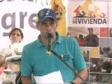 Capriles: Mientras otros celebran nosotros trabajamos