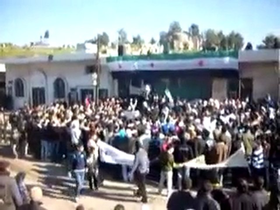فري برس   مظاهرة قلعة الحصن جمعة عذراًحماه سامحينا 3 2 2012