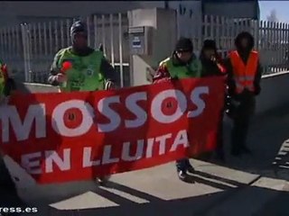 Mossos boicotean un acto de Mas en Cassà de la Selva