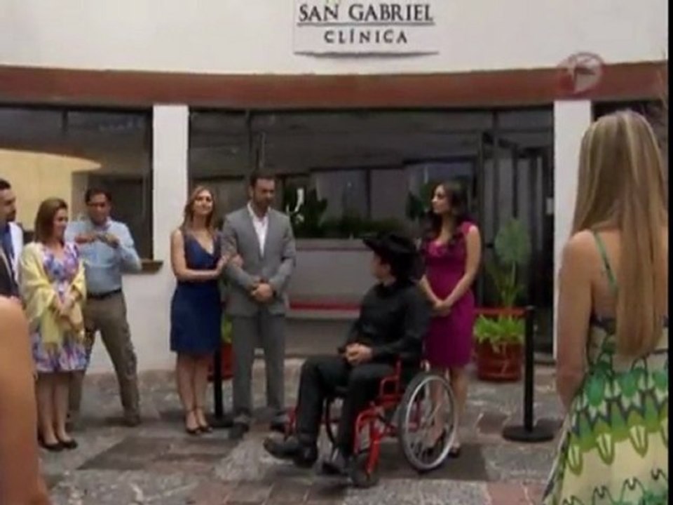 Rogelio y Paula inauguran la clinica