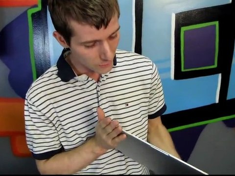 Apple Macbook Air 13.3 Ultrabook Unboxing & First Look Linus Tech Tips