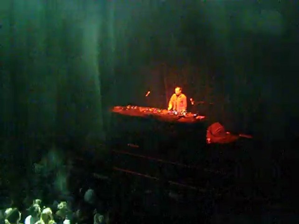 Justice à l' Olympia (première party DVNO)