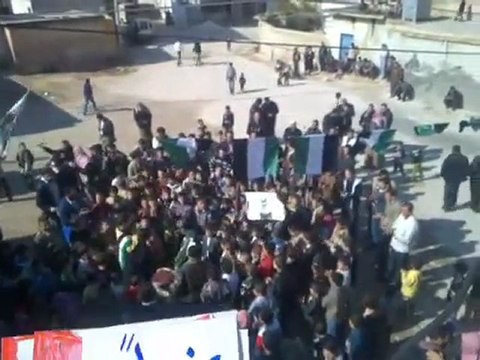 فري برس ريف حلب كفرنوران جمعة عذرا حماه سامحينا 3 2 2012 ج2