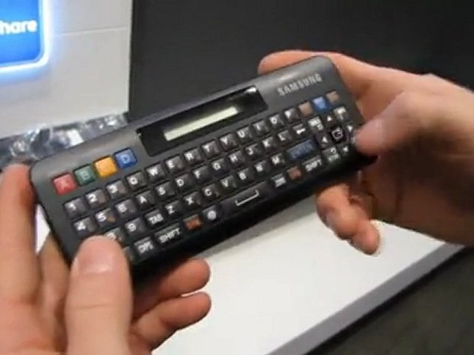 Samsung UN60D8000 60" 3D 1080p Smart LED HDTV Unboxing & First Look Linus Tech Tips