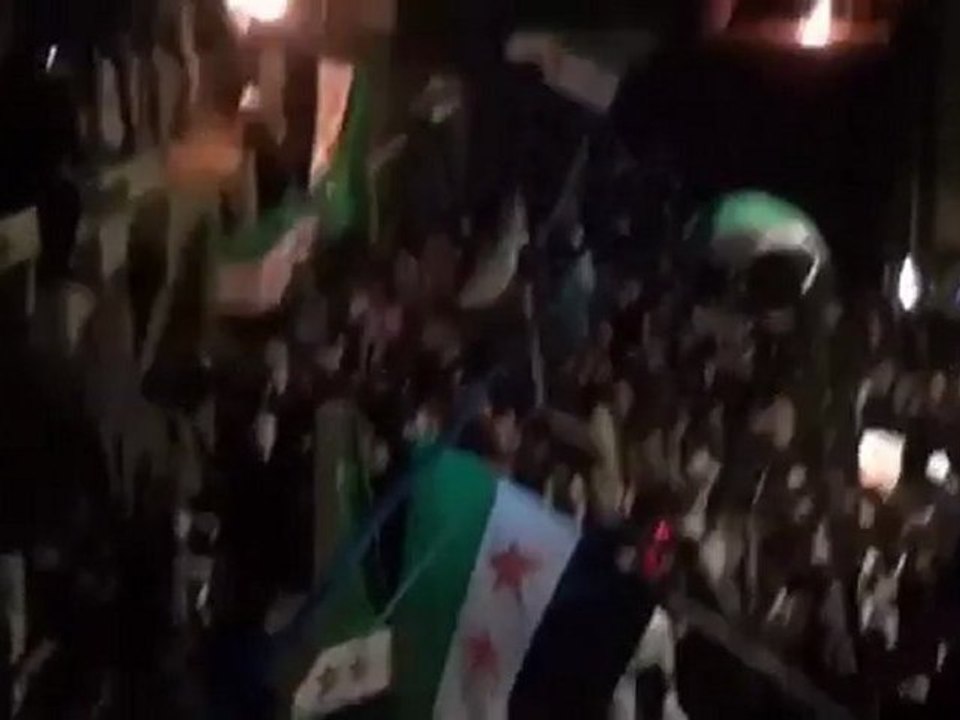 فري برس   دمشق كفرسوسة مظاهرة مسائية حاشدة نصرة لحمص وداريا 4 2 2012