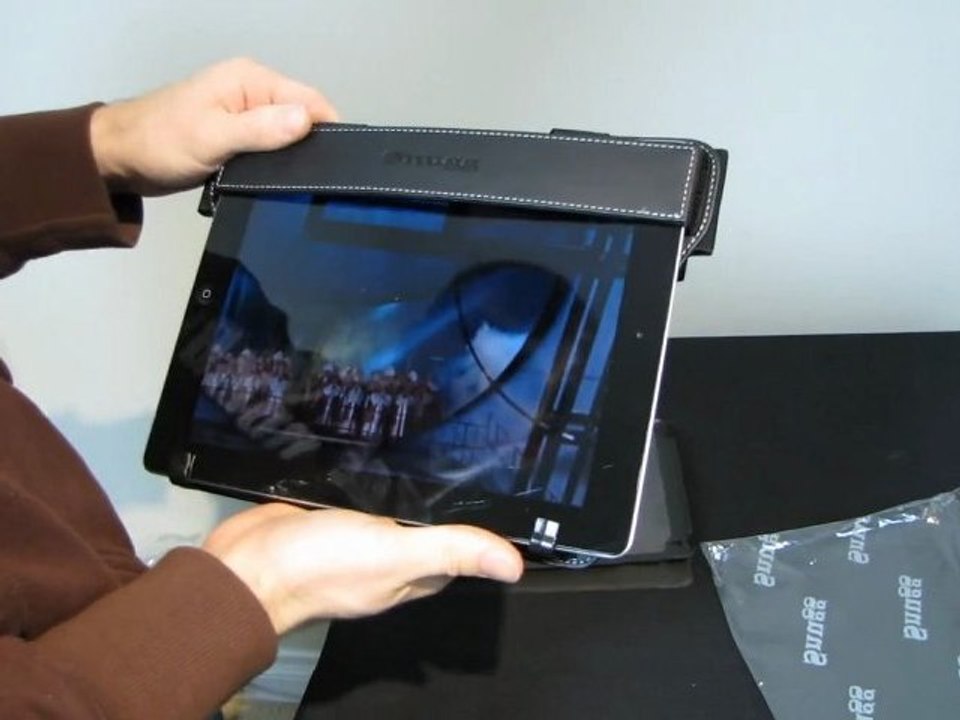 Snugg Car Head Rest iPad Case Unboxing & First Look Linus Tech Tips