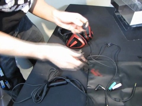 TekNmotion Intruder Gaming Headset & Headphones Unboxing & First Look Linus Tech Tips