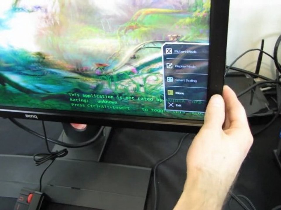 BenQ 2420T 3D Vision Lightboost 24 LED Monitor Unboxing & First Look Linus Tech Tips