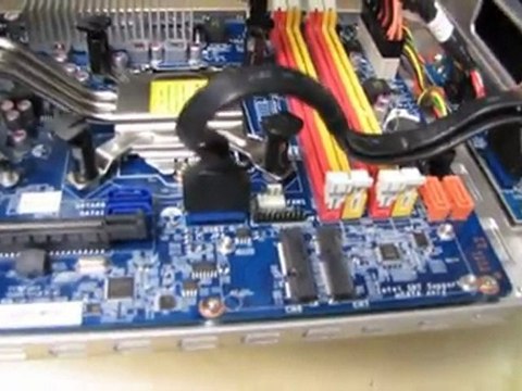 Shuttle SZ68R5 Z68 Intel LGA1155 Barebones Mini PC Unboxing & First Look Linus Tech Tips