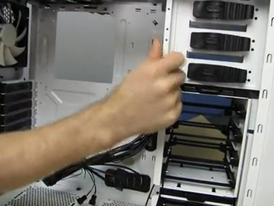 NZXT Phantom 410 Gaming Case Unboxing & First Look Linus Tech Tips