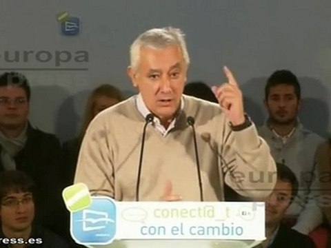 Arenas da la enhorabuena a Rubalcaba y Griñán