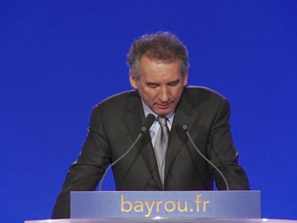 François Bayrou -  une société solidaire avec ses enseignants