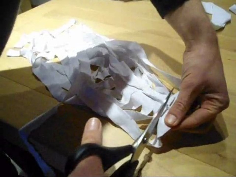 TUTO - DIY - Comment recycler un tee-shirt en pelote à tricoter ou crocheter ?