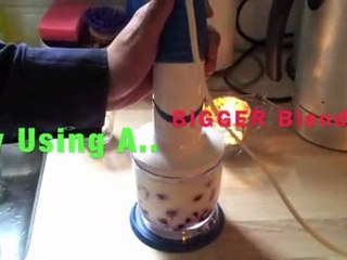 How To Make a Raspberry Blueberry Smoothie! - The Weekly Smoothie Week#6 X-Mas Special