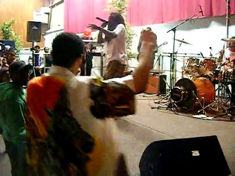 Live pour Haiti 2010 Blacko - Chante