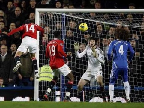 Chelsea 3-3 Manchester United_Rooney double, Chicharito header, De Gea superb-save