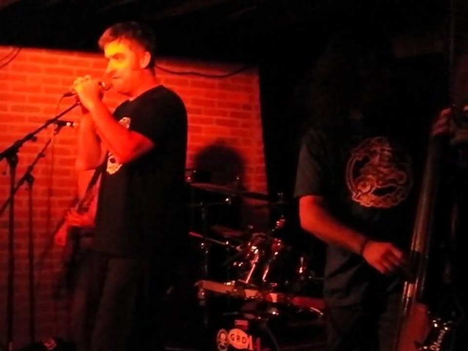 Noach de taré ( nono futur - live au bateau ivre  03-02-2012 concert de soutien au local 66 ) 9