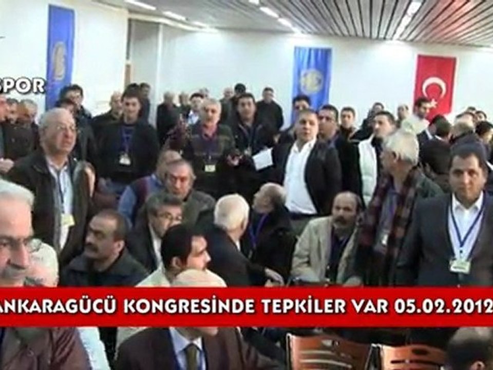 Kongre'de taraftar tepki gösterdi...