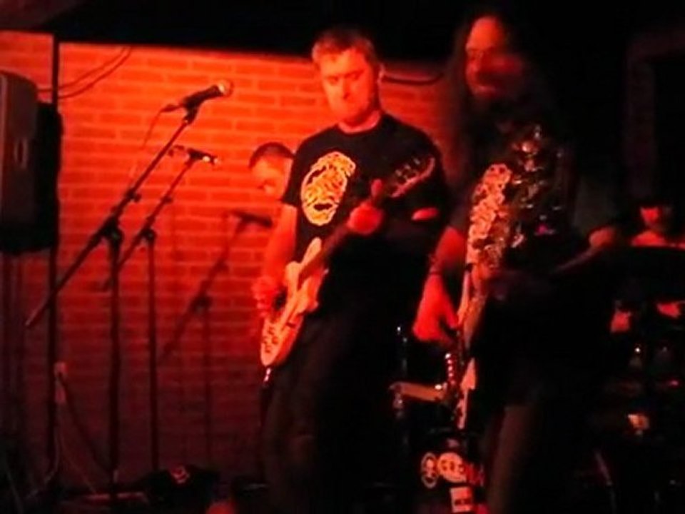 Rock en France ( nono futur - live au bateau ivre  03-02-2012 concert de soutien au local 66 ) 5