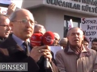 Ulucanlar Cezaevinin önünde Atıf Hoca eylemi