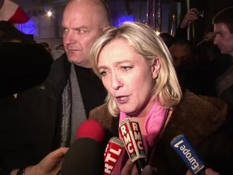 Marine Le Pen a fait huer par un millier de supporteurs du Front National réunis à Toulouse le rêve de la classe politique de la voir absente de l'élection présidentielle
