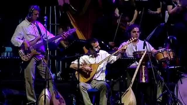 Geçit Yok + Bu Memleket Bizim - Grup Yorum - Tuncel Kurtiz + Suavi - HD 720p