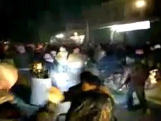 فري برس   مظاهرة مسائية تجوب شوارع المدينة بمنطقة السفيرة ريف حلب 5  2  2012