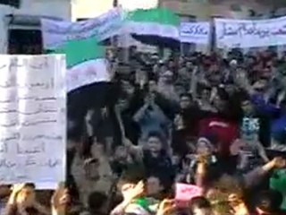 Tải video: فري برس   حماة   كفرزيتا   مظاهرة حاشدة نصرة لبابا عمرو 5 2 2012