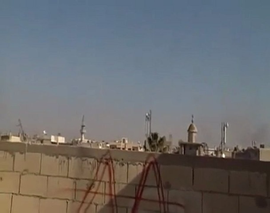 فري برس   أعمدة الدخان تتصاعد من حي باب الدريب   5 2 2012