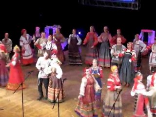 KARAVAI- gulyai Masha vo sadu