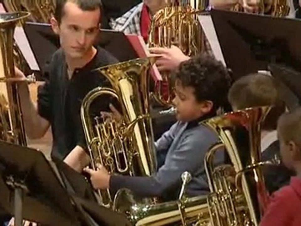 Mega tuba Orchestra en concert